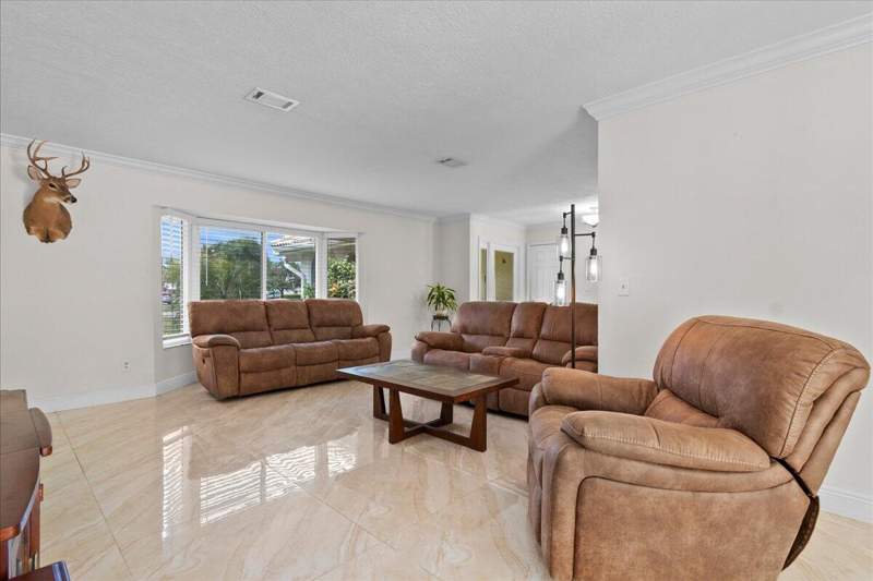3 bedroom Single Family Residence at 1802 SE Hanby Avenue, South Port St Lucie Unit 14, Port St. Lucie — photo 5