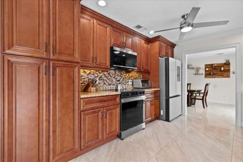 1802 SE Hanby Avenue, Port St. Lucie FL - photo 7 of 24