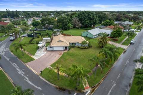 1802 SE Hanby Avenue, Port St. Lucie FL - photo 23 of 24