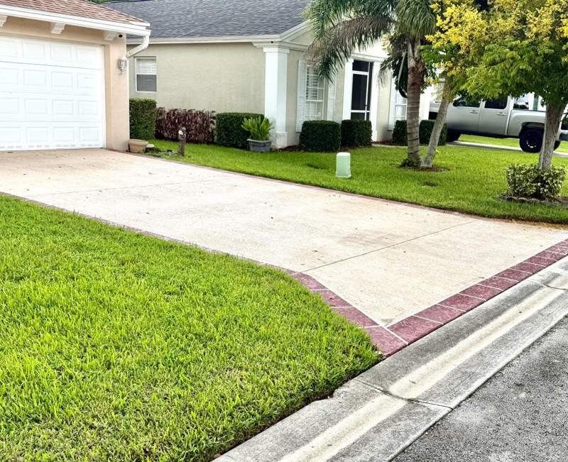 3 bedroom Single Family Residence at 342 SW North Shore Boulevard, Lakeforest At St Lucie West Phase 1, Port St. Lucie — photo 2