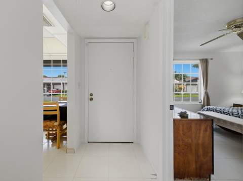 5427 Laurel Oak Street, Delray Beach FL - photo 6 of 30