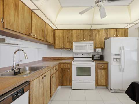 5427 Laurel Oak Street, Delray Beach FL - photo 8 of 30