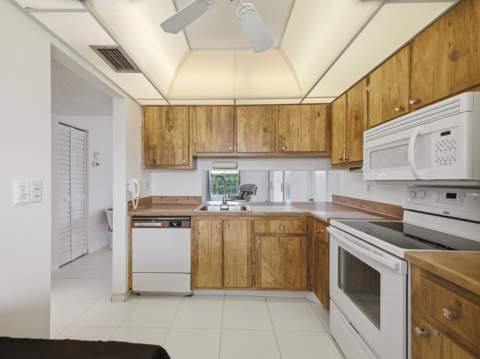 5427 Laurel Oak Street, Delray Beach FL - photo 9 of 30