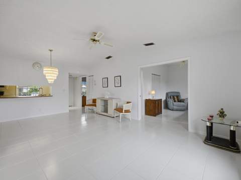 5427 Laurel Oak Street, Delray Beach FL - photo 13 of 30