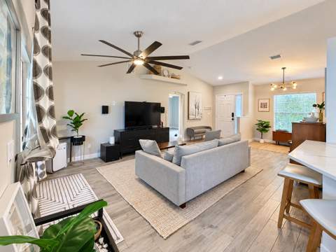 1569 SW Pitts Avenue, Port St. Lucie FL - photo 6 of 52