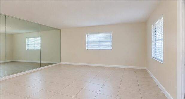 2 bedroom Condominium at 227 Castlewood Drive #207, Maple Leaf Villas Condo, North Palm Beach — photo 5