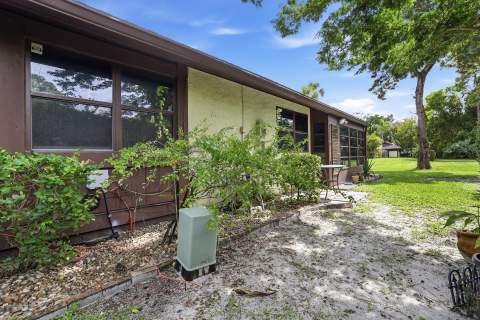 259 Deerfield Court, Royal Palm Beach FL - photo 20 of 28