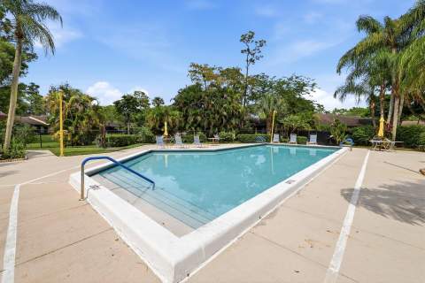 259 Deerfield Court, Royal Palm Beach FL - photo 22 of 28