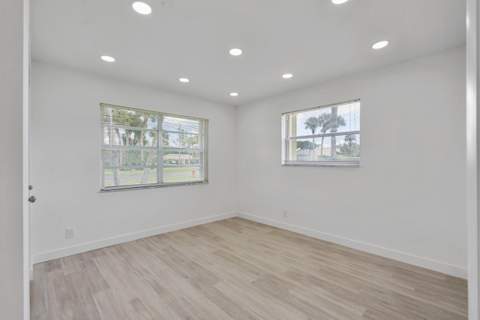 100 Lake Rebecca Drive, West Palm Beach FL - photo 11 of 21