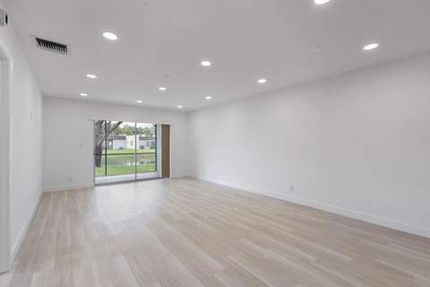 100 Lake Rebecca Drive, West Palm Beach FL - photo 7 of 21