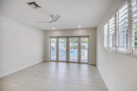 1123 SE 14th Avenue, Deerfield Beach FL - photo 12 of 24