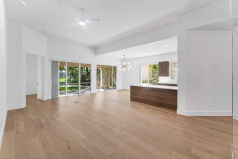 2580 Kittbuck Way, West Palm Beach FL - photo 10 of 48
