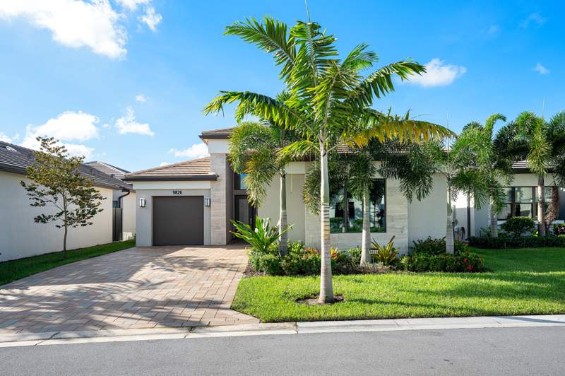 4 bedroom Single Family Residence at 9826 Turning Bluff Lane, Valencia Grand, Boynton Beach — photo 2