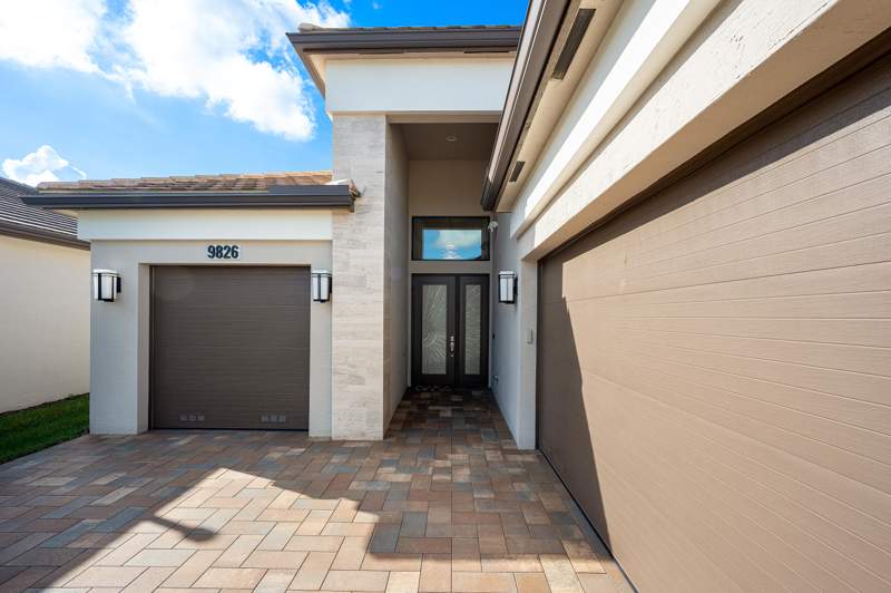 4 bedroom Single Family Residence at 9826 Turning Bluff Lane, Valencia Grand, Boynton Beach — photo 4