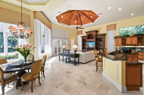 209 Grand Pointe Drive, Palm Beach Gardens FL - photo 14 of 85
