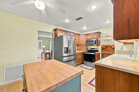 6706 NW 71st Court, Tamarac FL - photo 12 of 44