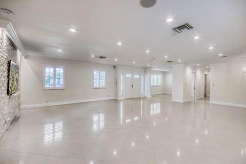 1123 SE 14th Avenue, Deerfield Beach FL - photo 7 of 24