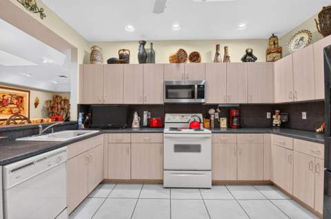 12527 Crystal Pointe Drive #C, Boynton Beach FL - photo 12 of 75