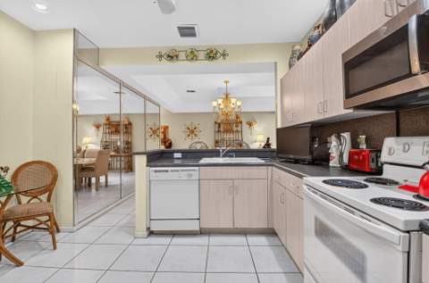12527 Crystal Pointe Drive #C, Boynton Beach FL - photo 13 of 75