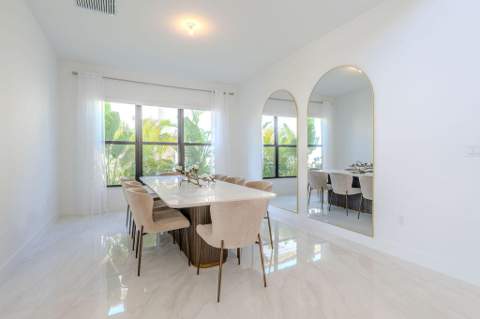 9515 Royal Woods Manor, Boca Raton FL - photo 8 of 48