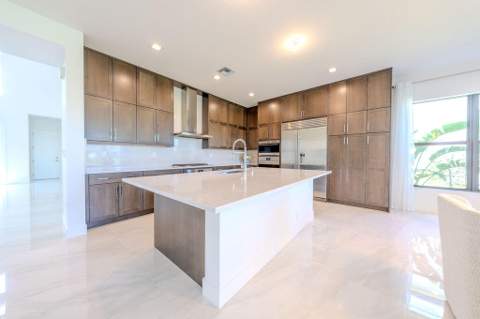 9515 Royal Woods Manor, Boca Raton FL - photo 9 of 48