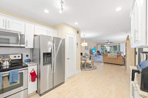 2 Garden Street #201M, Tequesta FL - photo 10 of 32