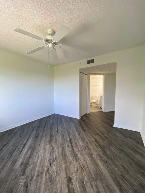 4191 N Haverhill Road #421, West Palm Beach FL - photo 9 of 15