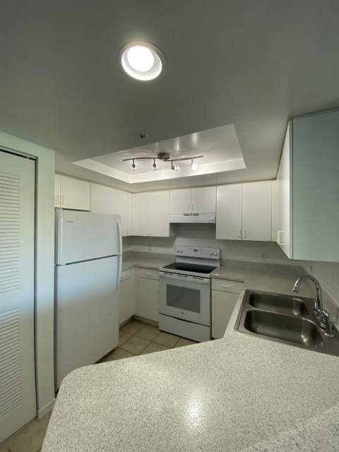 4191 N Haverhill Road #421, West Palm Beach FL - photo 10 of 15