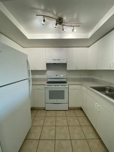 4191 N Haverhill Road #421, West Palm Beach FL - photo 11 of 15