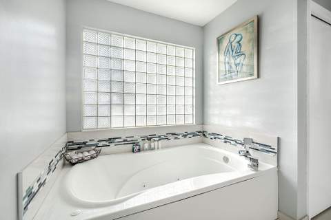 7863 Dundee Lane, Delray Beach FL - photo 23 of 76