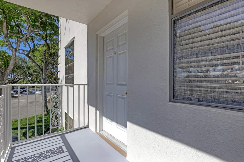 2 bedroom Condominium at 3650 Whitehall Drive #201, Whitehall Condo Of The Lands Of The President, West Palm Beach — photo 5