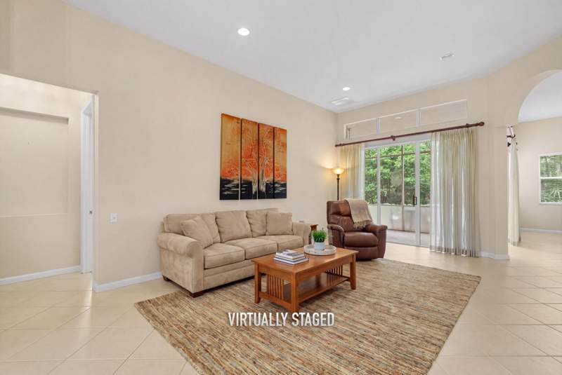 3 bedroom Single Family Residence at 483 NW Blue Lake Drive, Cascades At St Lucie West Phase 4, Port St. Lucie — photo 5