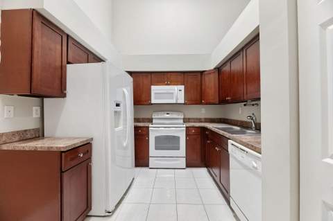 3069 La Mirage Drive, Lauderhill FL - photo 12 of 32