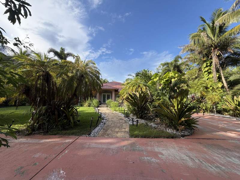 5 bedroom Single Family Residence at 13527 49th Street, The Acreage, West Palm Beach — photo 2