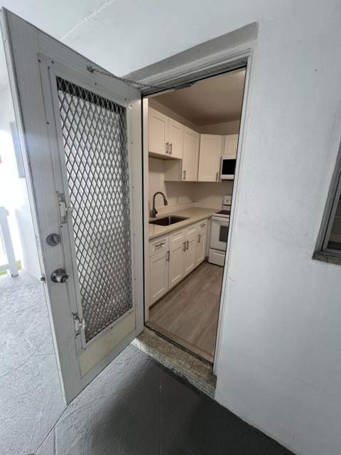 1280 NW 43rd Avenue #302, Lauderhill FL - photo 6 of 34