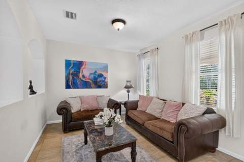 9070 Winterhaven Circle, West Palm Beach FL - photo 12 of 41