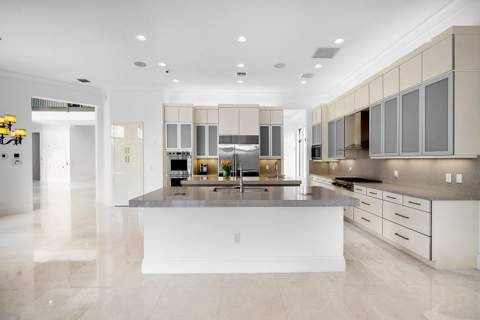16526 Fleur De Lis Way, Delray Beach FL - photo 10 of 57