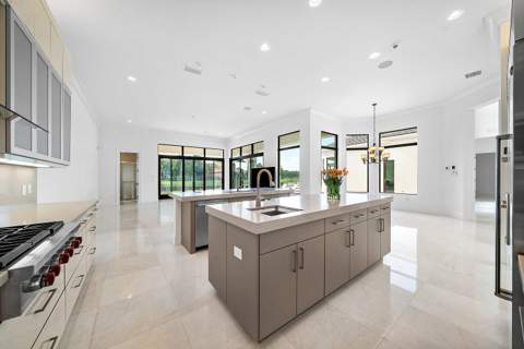 16526 Fleur De Lis Way, Delray Beach FL - photo 12 of 57