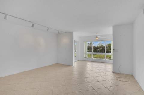 5874 Crystal Shores Drive #308, Boynton Beach FL - photo 11 of 46