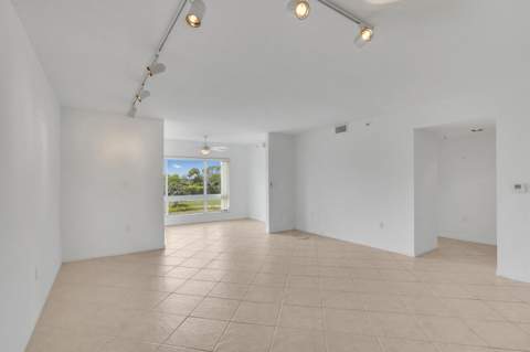 5874 Crystal Shores Drive #308, Boynton Beach FL - photo 13 of 46