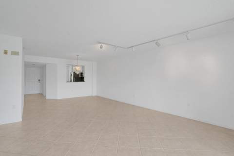 5874 Crystal Shores Drive #308, Boynton Beach FL - photo 15 of 46