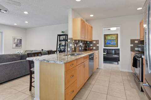 4852 Sugar Pine Drive, Boca Raton FL - photo 9 of 40