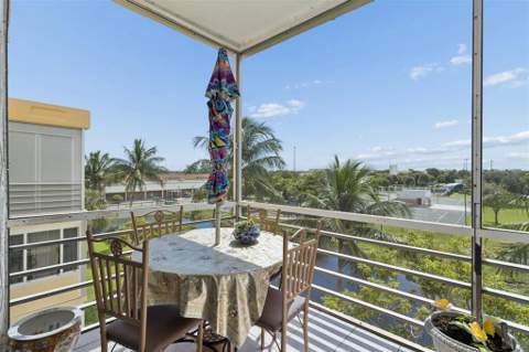 3940 NW 42nd Avenue #417, Lauderdale Lakes FL - photo 9 of 22