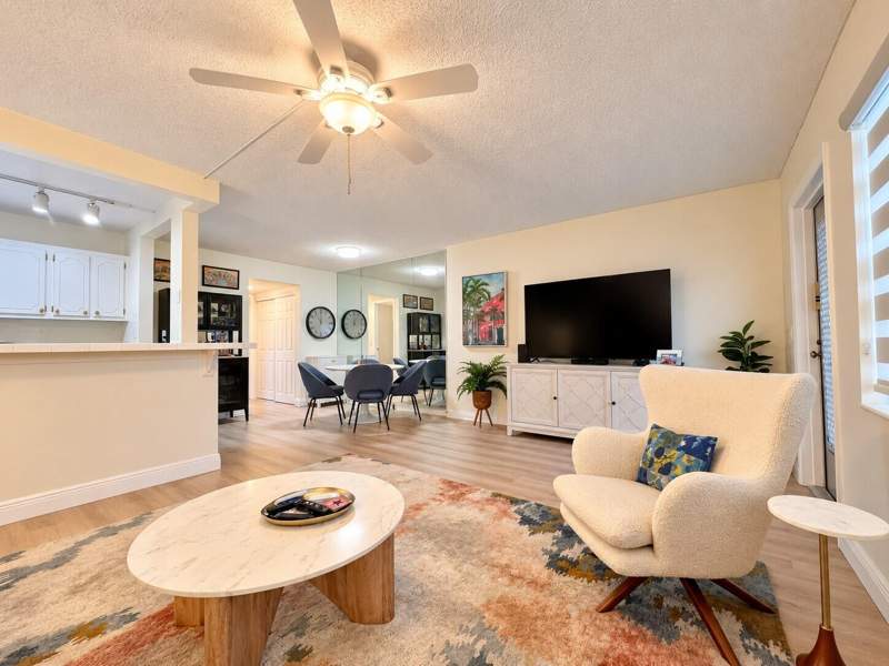 1 bedroom Condominium at 158 Chatham H, Chatham Condos, West Palm Beach — photo 3