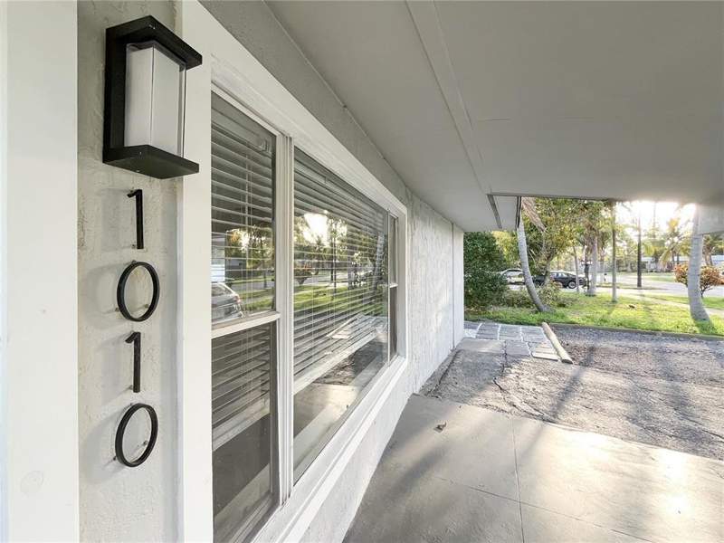 3 bedroom Single Family Residence at 1010 NE 24th Street, Cresthaven No 7, Pompano Beach — photo 3