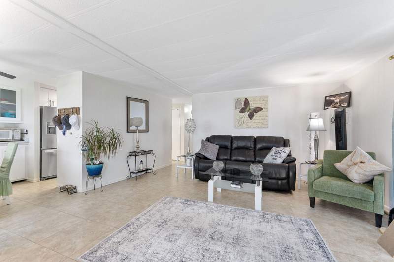 2 bedroom Manufactured Home at 8702 Duchess Court #352, Sea Meadows, Boynton Beach — photo 5