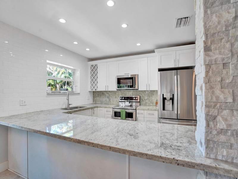 3 bedroom Single Family Residence at 720 SW 11th Court, Croissant Park River Sec, Fort Lauderdale — photo 3