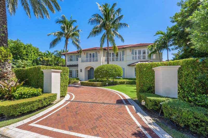 3 bedroom Single Family Residence at 13 Via Vizcaya, Via Vizcaya, Palm Beach — photo 3
