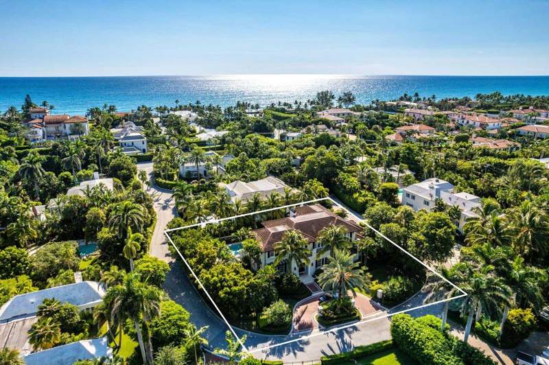 3 bedroom Single Family Residence at 13 Via Vizcaya, Via Vizcaya, Palm Beach — photo 4