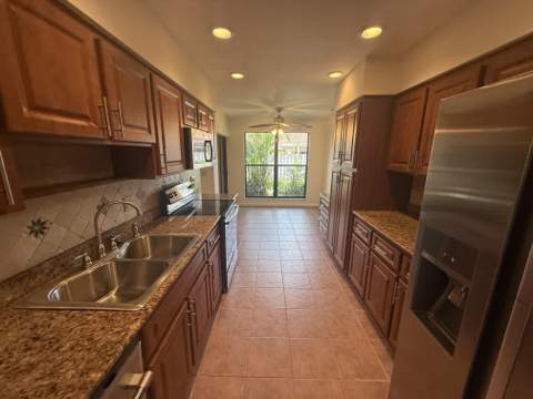 835 Ivy Drive, Wellington FL - photo 13 of 22